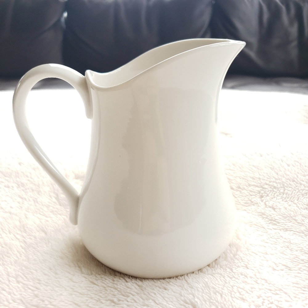 Pier 1 Pitcher